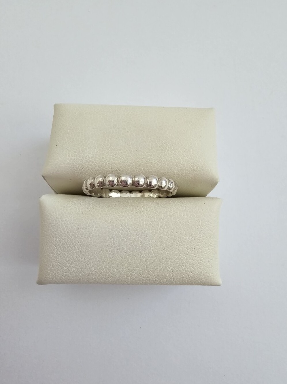 Sterling Silver 925 Beaded Stacking Ring Continuous Ball Band Size 8.5 (1.56g)​
